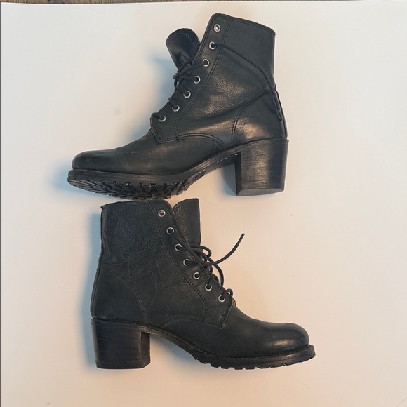 Frye Shoes - Frye Leather combat Boots